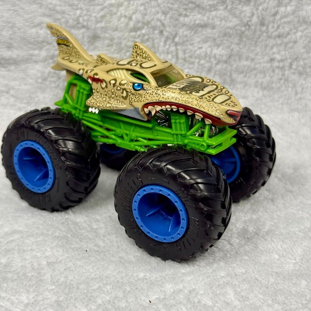 Hot Wheels Monster Jam Leopard Shark Truck 4x4 Rare Demolition Doubles HTF 1:64